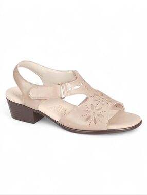SAS Sunburst Heeled Sandal Cream —Tripad Comfort—Made in USA—Like New. Size 8.5